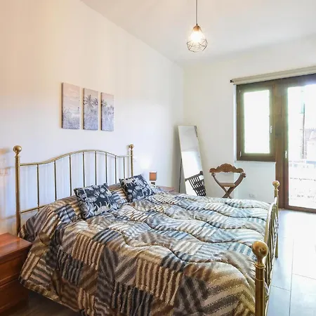 Appartement Stunning In Bosconero